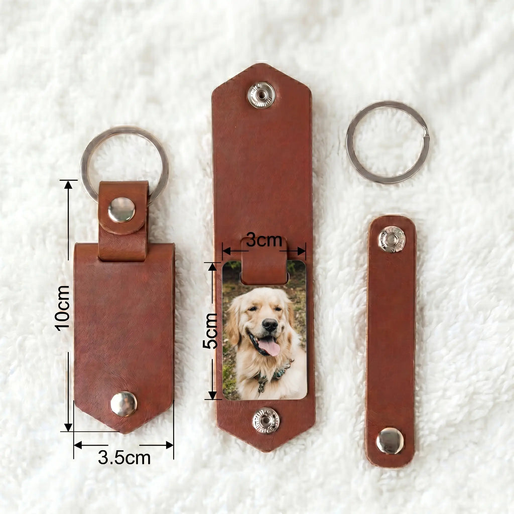 Personalised photo keyring size guide showing dimensions, detachable parts and custom aluminium photo insert detail